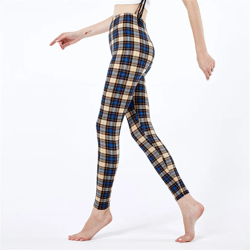 Black and White Vertical Striped Printed Leggings